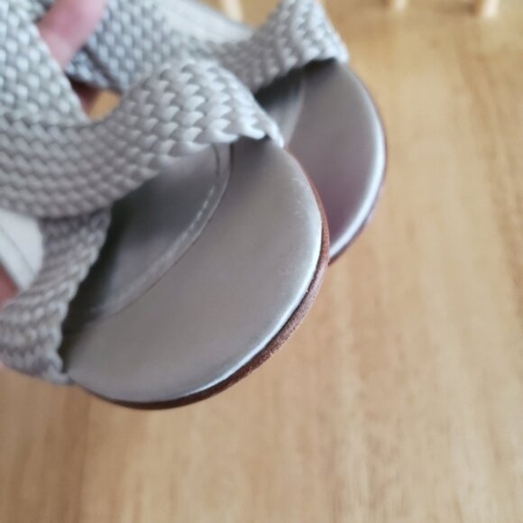 Betsy Johnson sandle leather bottom size 8 - Picture 5 of 7